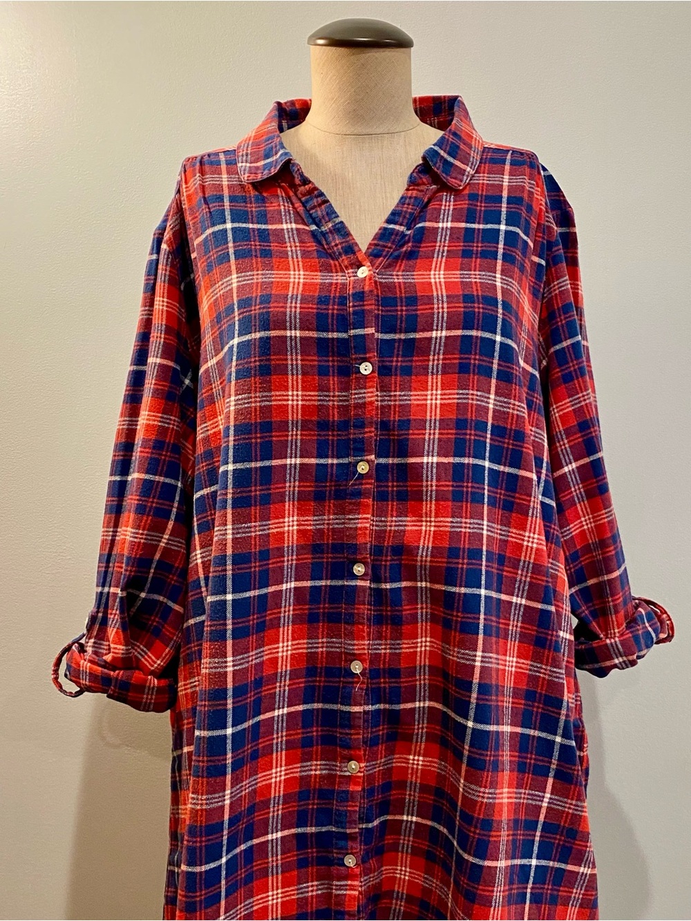 Monoprix Femme Relaxed Plaid Button-Down Shirt Dress - Red & Blue. Size 18